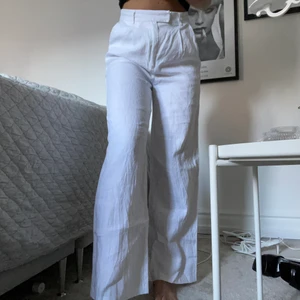 Nakd linnebyxor  - Använda 5 gånger Max, då de va för långa för mig