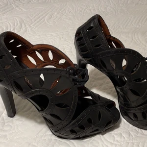 (NY) BCBGMAXAZRIA läder skor 37. Made in Brazil, handmade. Hard to find!  - (NY) BCBGMAXAZRIA läder skor 37. Made in Brazil, handmade. Hard to find! 