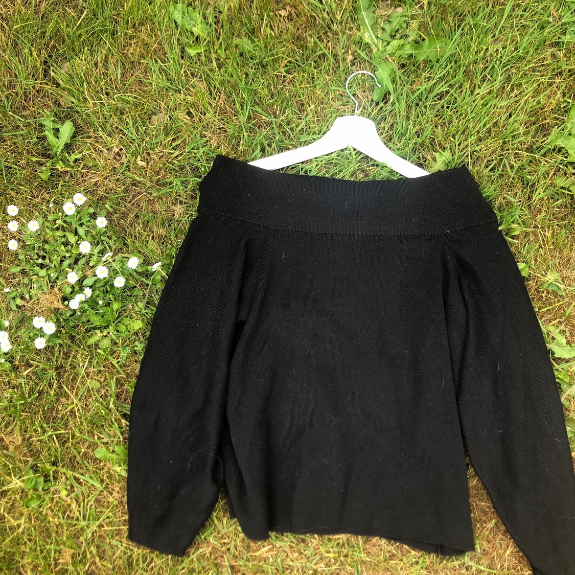Stickad off shoulder tröja - 90