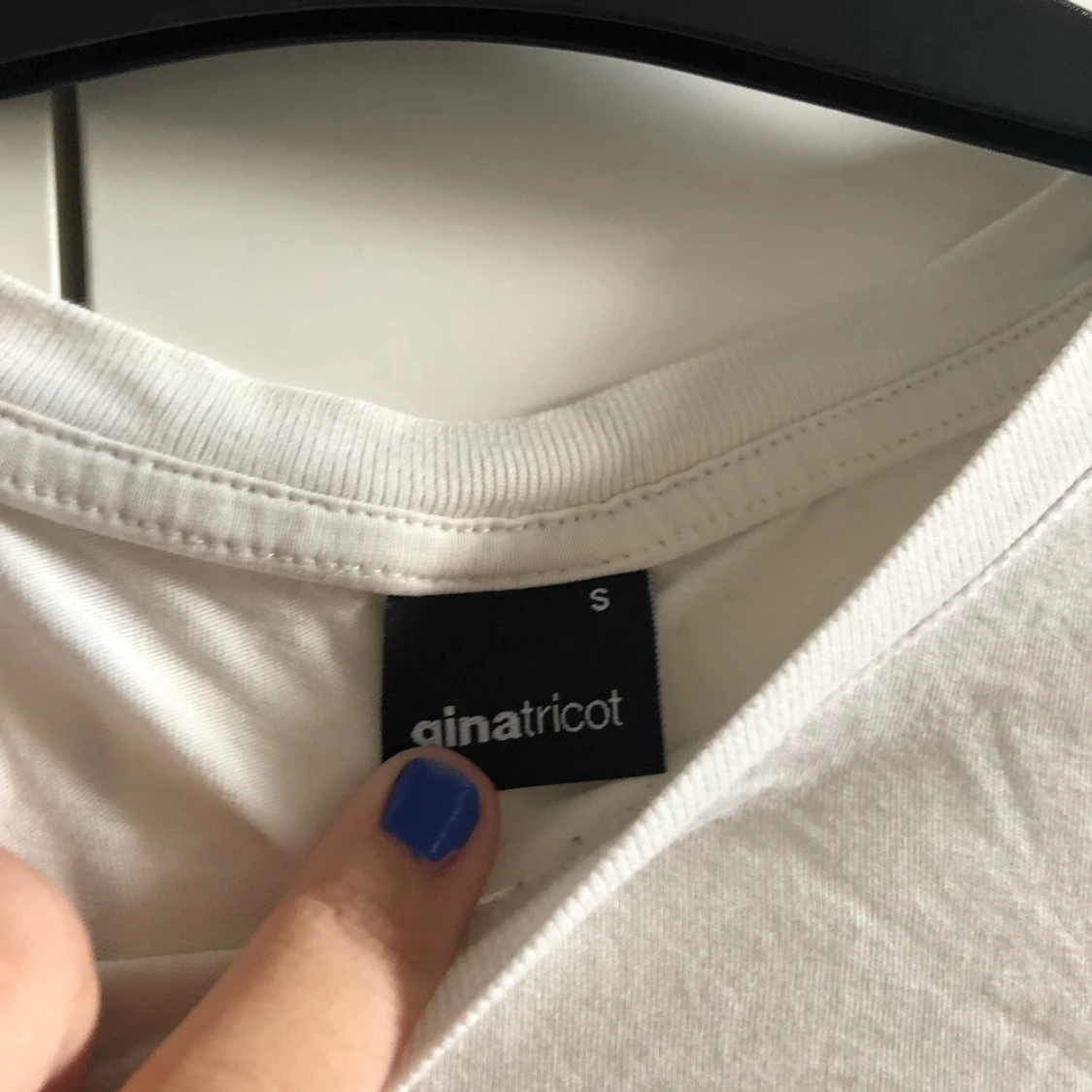 Gina t-shirt i storlek s