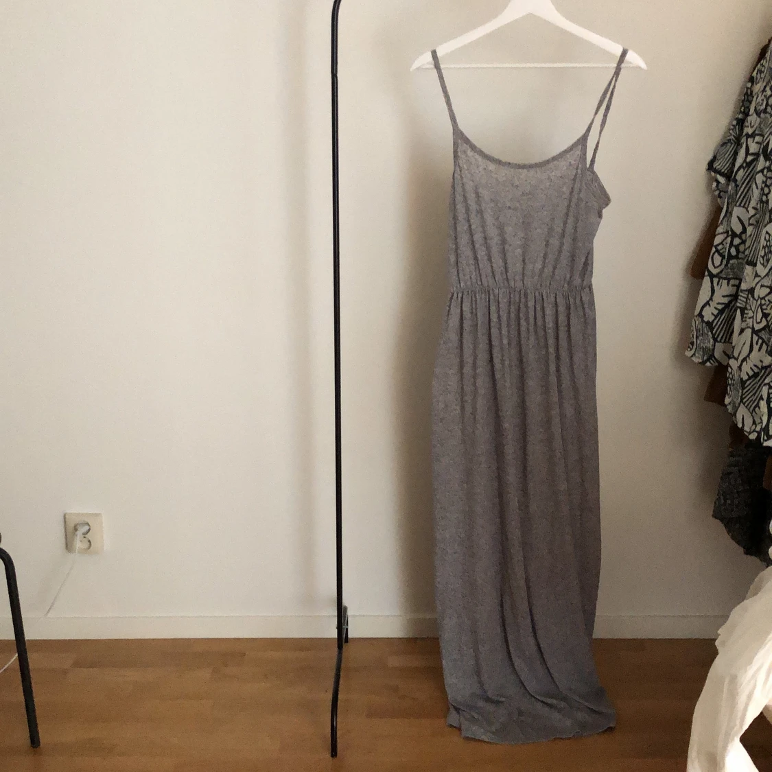 Grå långklänning  - 91