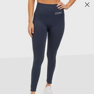 Gym tights  - Jättefina tights i bra kvalite, säljs för att dom aldrig kom till användning. Köparen står för frakten 😊