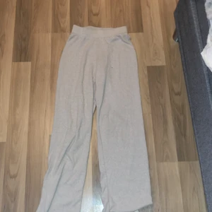 Beige mjukis byxor  - Beige sköna mjukis byxor 