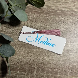 Holografisk bokmärke  - Valfri namn ingår. Kan även köpas på www.YPdesign.se