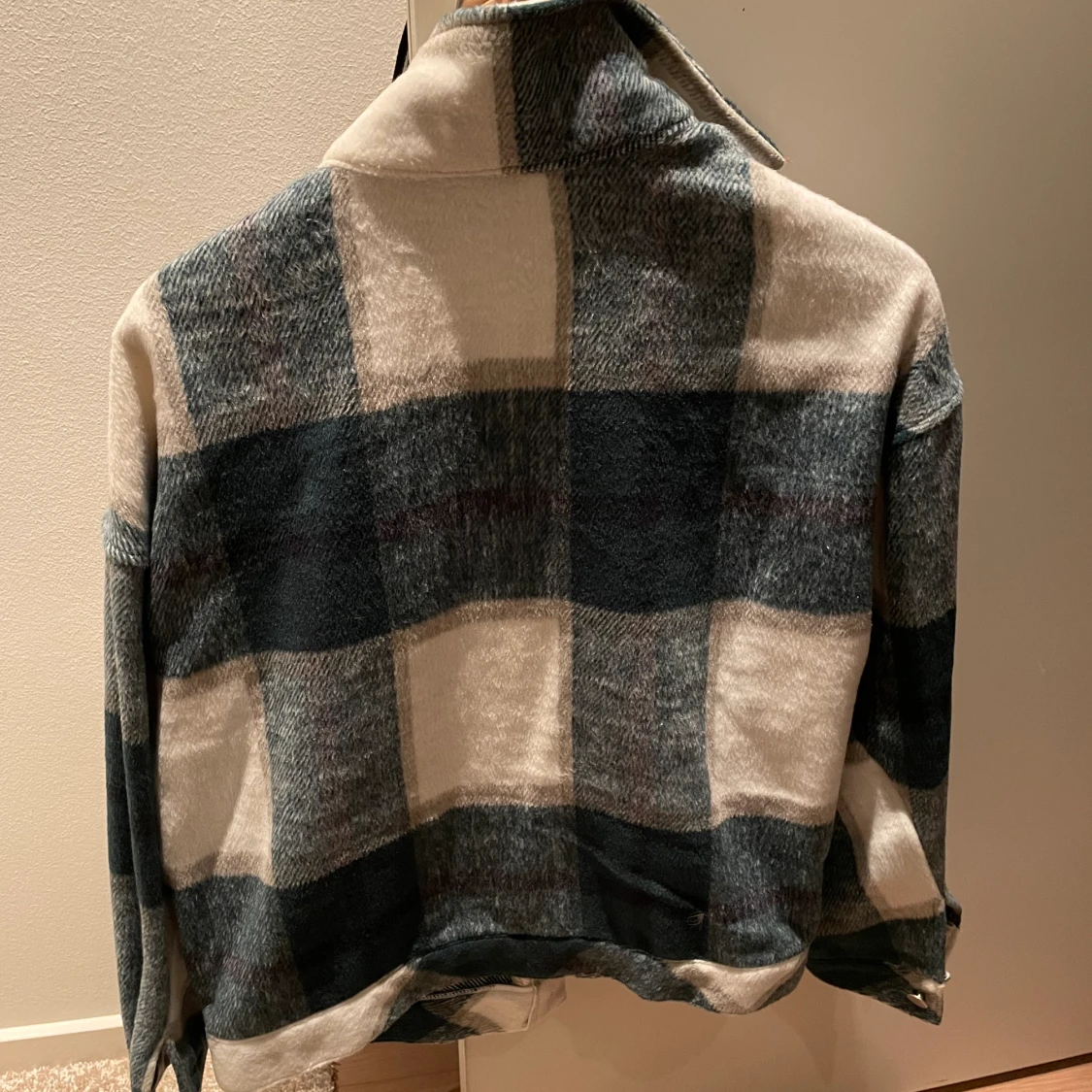 Grön, vit jacka - 90