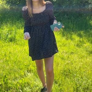 Klänning - Superfin klänning från AX PARIS, strl S. Använd fåtal gånger så i superfint skick. 