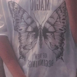 Oversized Tshirt  -  på dig den typ två gånger finns i Malmö Skriv privat att om någon frågor