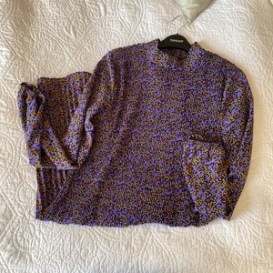 Soaked klänning - Nypris 899kr, oanvänd. Mitt pris 180kr