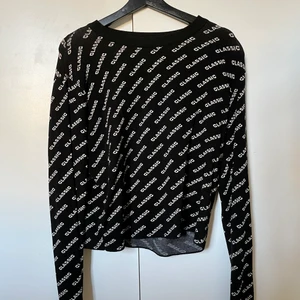 Finstickad tröja - Finstickad tröja. Onesize. Fint skick! Köparen står för frakten.