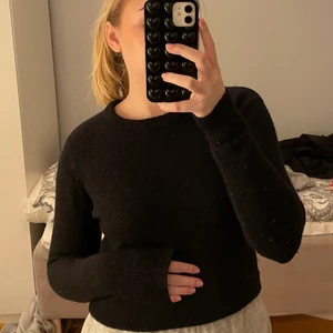 Stickad tröja från Bikbok - Jättefin stickad tröja från Bikbok. Storlek XS