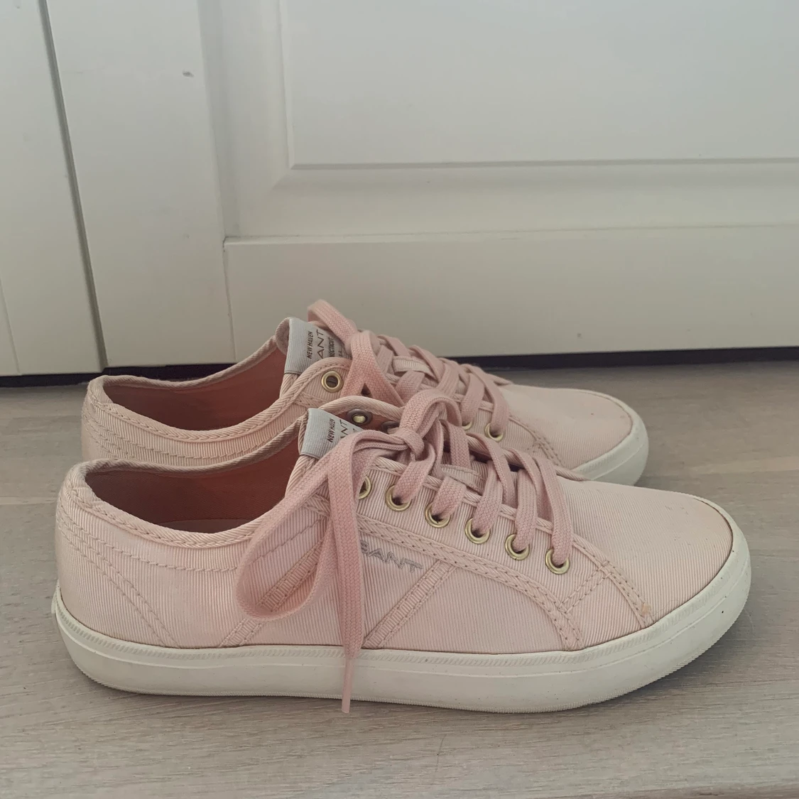 Rosa sneakers Gant - 90
