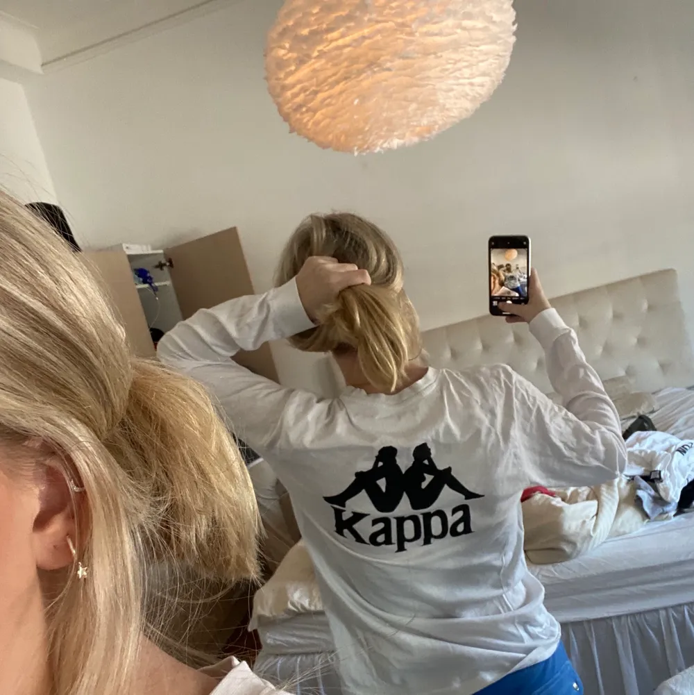 Långärmad tshirt från Kappa. Toppar.