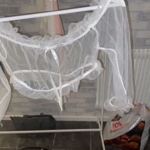 Såå jävla snygg😢 - Så jävla snygg, men jag har för mycket kläder i garderoben och därför jag säljer. Den är i toppen skick och har inga skador!☺️