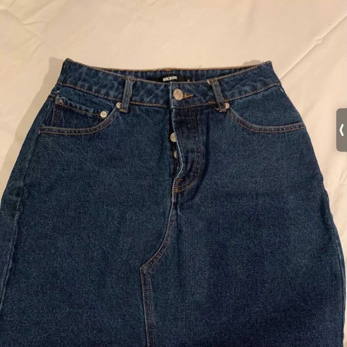 Kort jeanskjol för 50kr