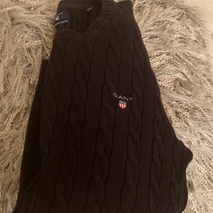 Tröja  - Snygg tröja från gant St L men passar också som M 