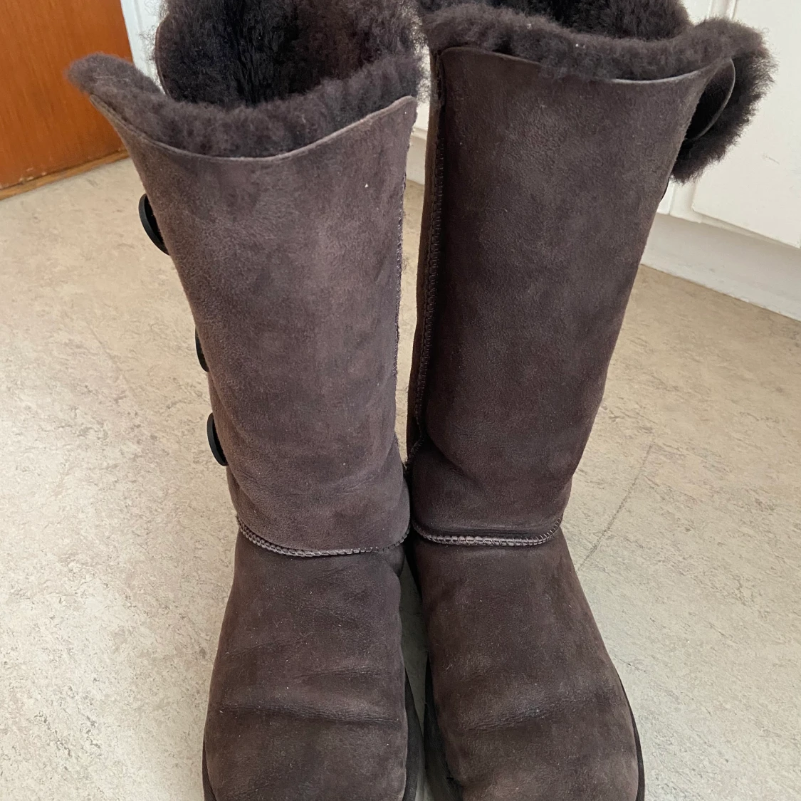 UGGS SKOR