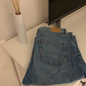 Raka jeans - Raka jeans från monki🤍 100 kr inklusive frakt. Knappt använda!
