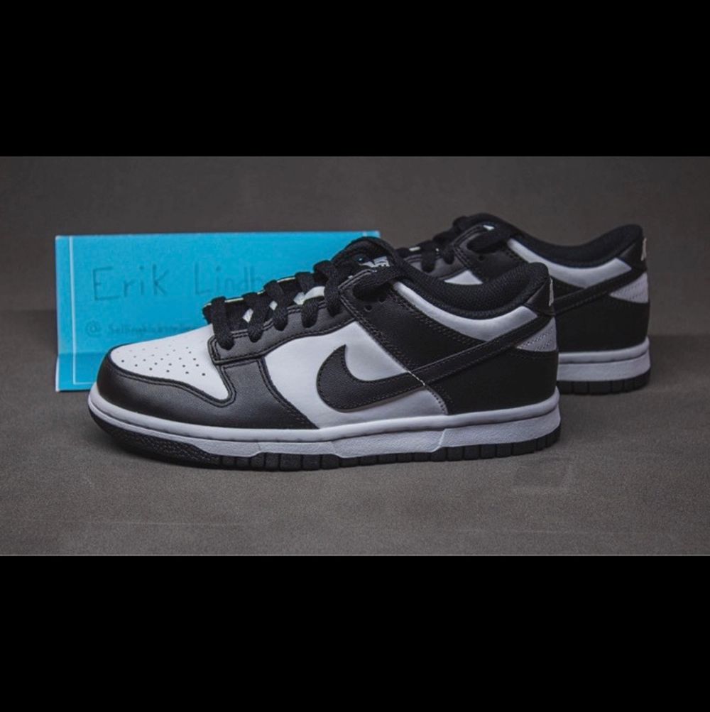 Nike Dunk Low Black white Gs | Plick Second Hand
