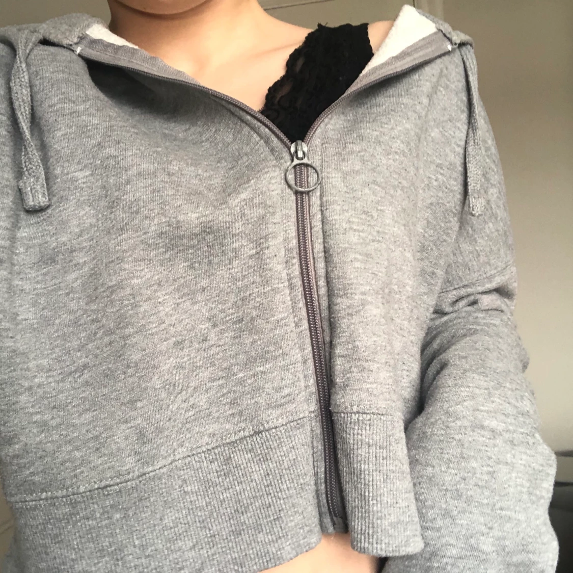 Grå croppad zipper - 90