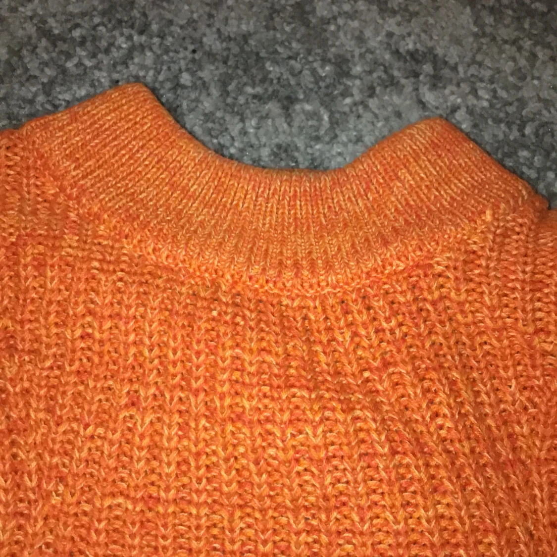 Virkad orange tröja 🥰 - 91