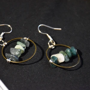 Örhänge mossagat - Örhängen i äkta mossagat och nickelfria krokar! 