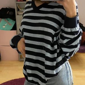 Oversized tröja - Väldigt skön oversized tröja/sweater från dressman. Använder tyvärr inte längre. 