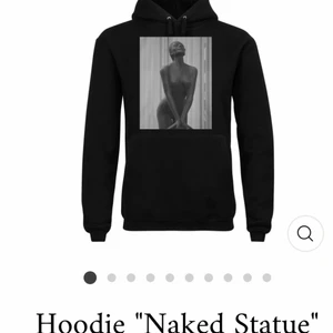 The Cool Elephant - Sjukuuperfin hoodie från The Cool Elephant!! Då nypris är 599kr och den är i nyskick säljer jag den för 450kr💓. (Fråga efter fler bilder)