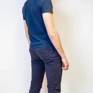 Blå chinosbyxor - Blå chinosbyxor som passar alla🥰