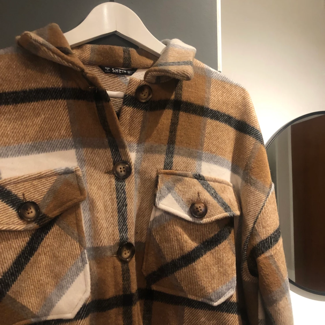 Rutig skjortjacka ifrån Shein 