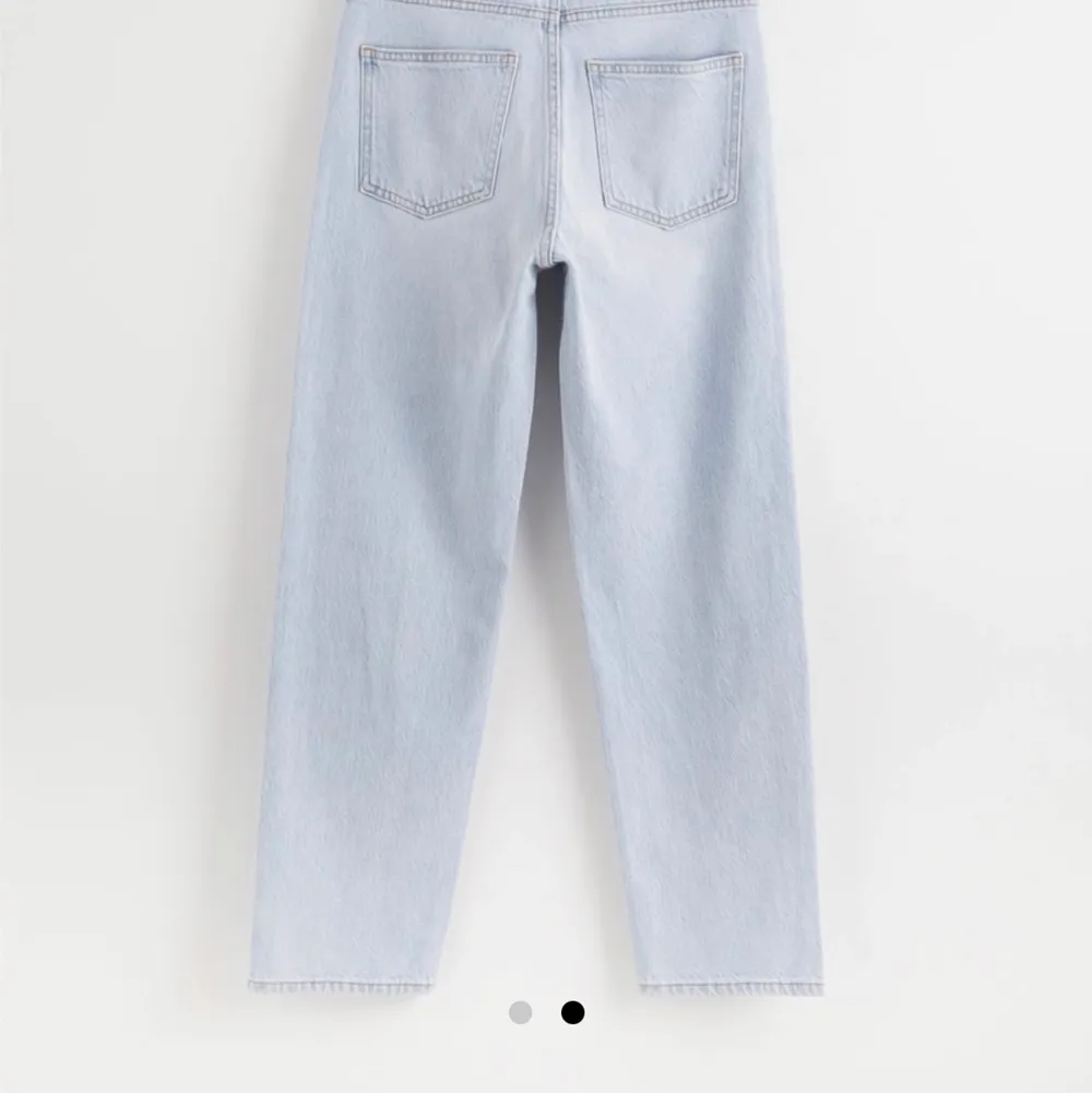 Superfin jeans i modellen Nea från Lindex. Tyvärr förstora för mig. . Jeans & Byxor.