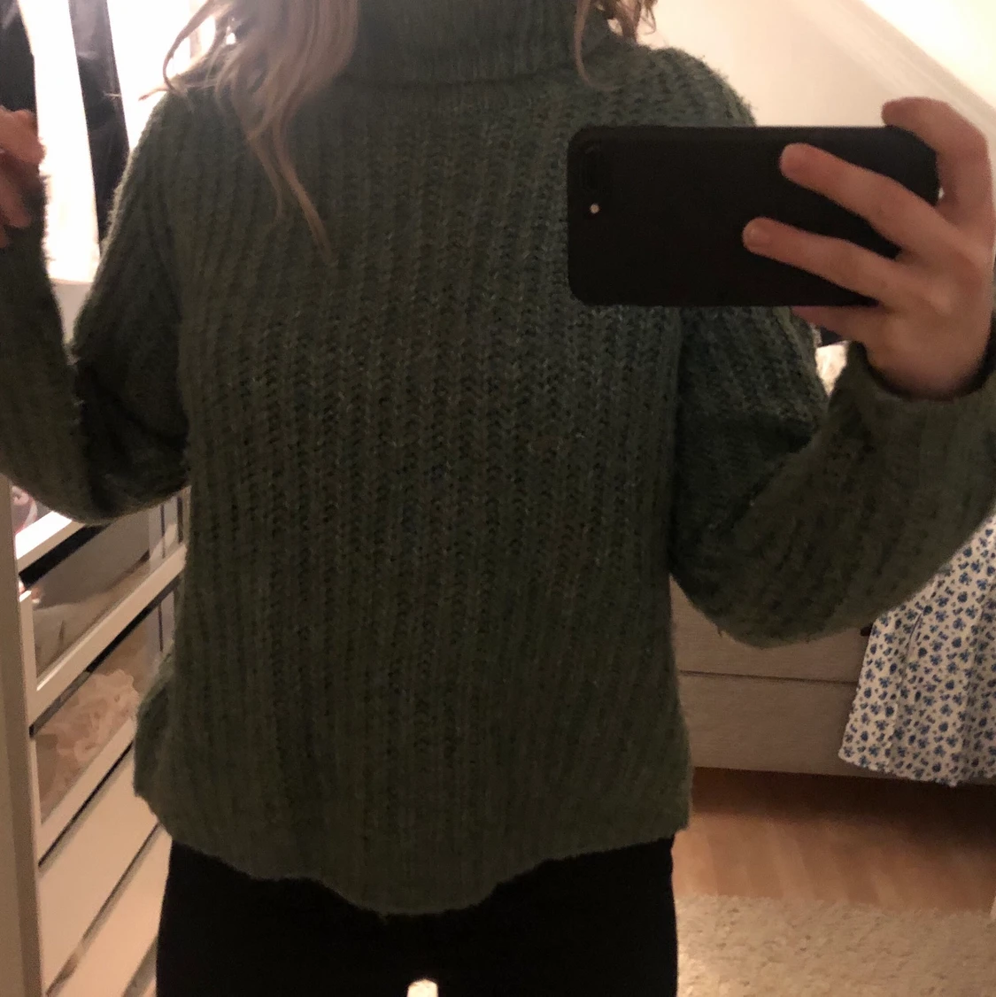 Stickad grön tröja - 90