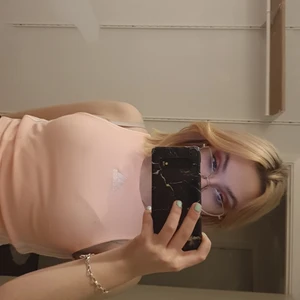 Addidas sportlinne strl S/M - Aldrig andvänd. Köpte den för 200 och säljer för 70 + frakt