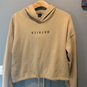 Hoodie details gina tricot - Fin hoodie från ginatricot som jag inte använder längre. Storlek M.  