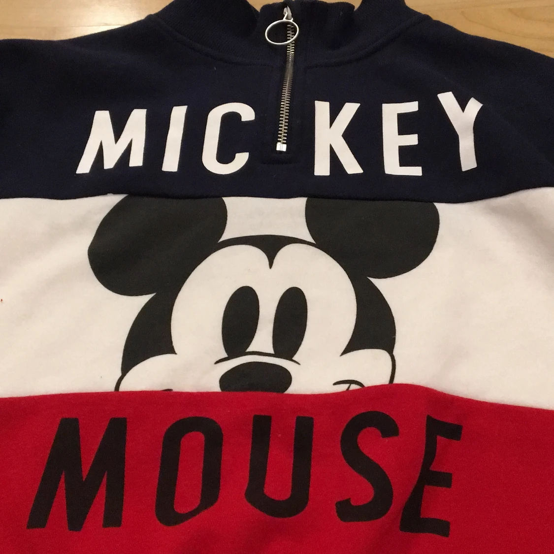Micky mouse magtröja  - 91