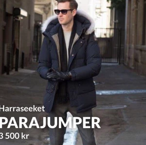 Parajumper storlek XS - Har tyvärr inte kvittot kvar men har kvar prislappen samt knapparna som kom med jackan. Jackan är i storlek XS men passar även S/M beroende på hur tajt man vill ha den. Det är en killmodell men jag som tjej har använt den jag anser att det är en UNI. Jackan är köpt för 9700kr men säljer den för 3500kr. 