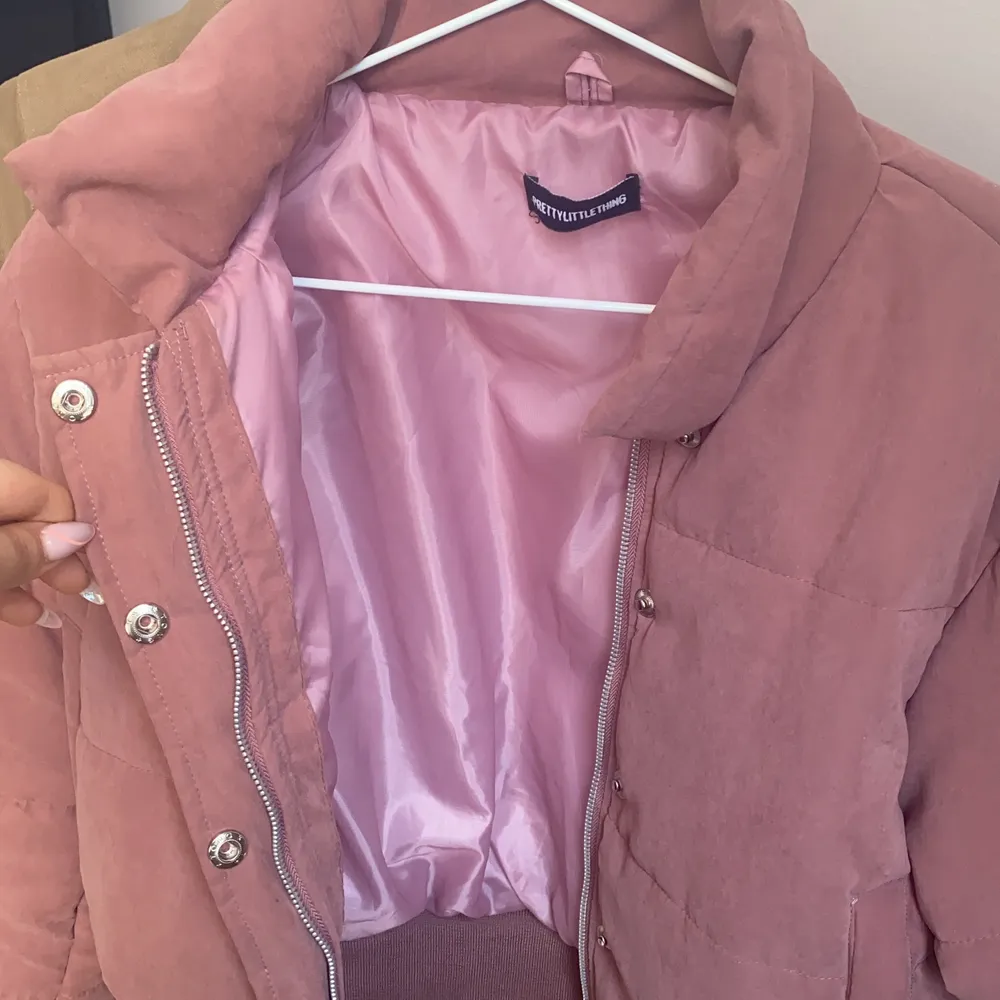 PLT puffer jacket in pink . Jackor.