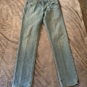 Levis jeans W30 - Ett par Levis 511or i bra skick.