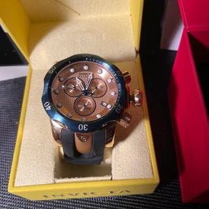 Ny&oanvänd klocka Invicta Venom 16153 - Aldrig använd och i nyskick. För info skicka pm! Jag står för fraktkostnaden och skickar spårbart. Mvh