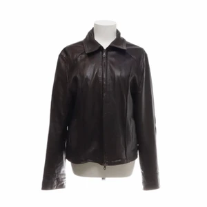 Bikerjacka  - Säljer denna jacka, den är i bra skick och har inga tydliga defekter