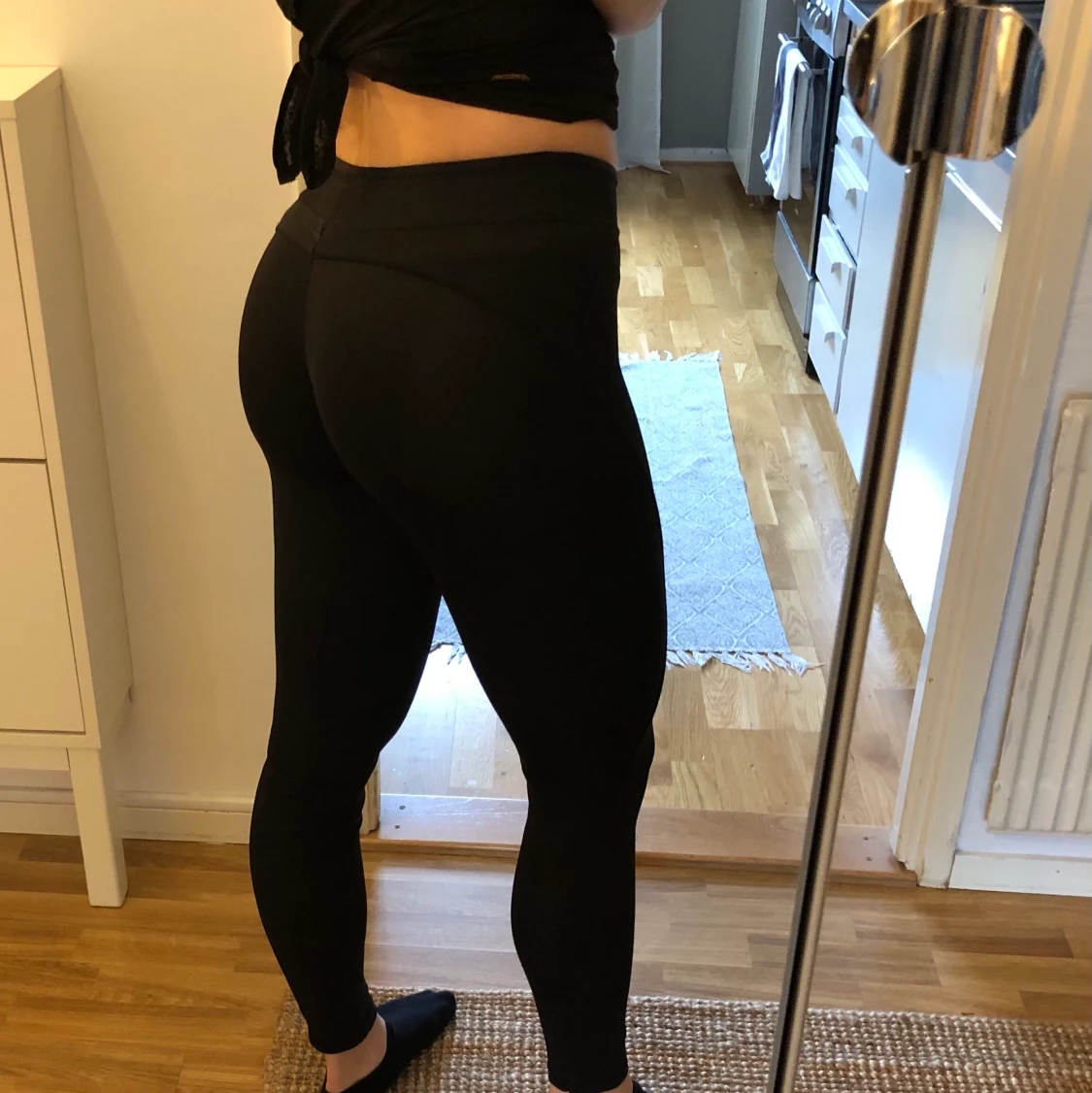 Svarta träningstights, MM sports strl M - 90