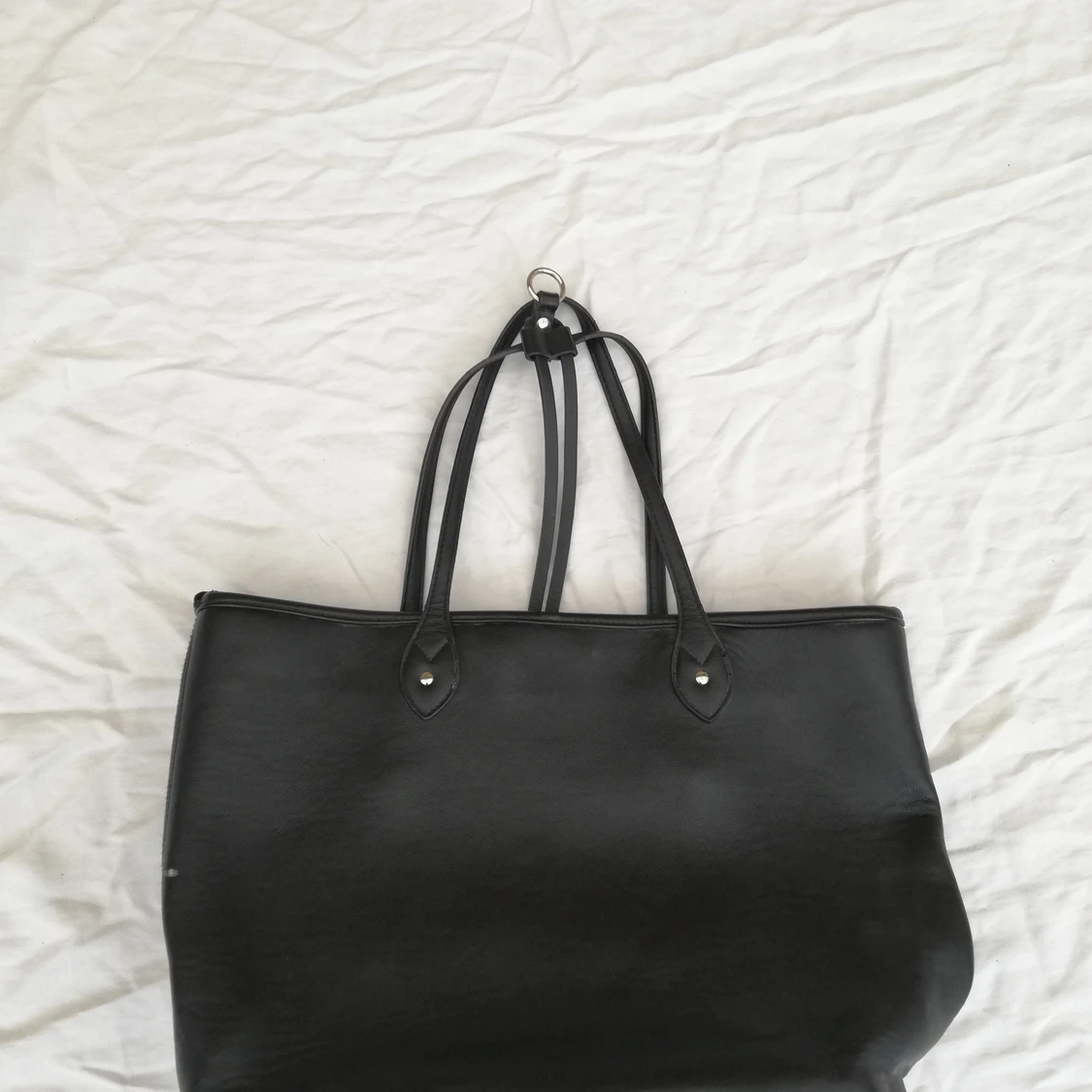 DONDONNA svart väska