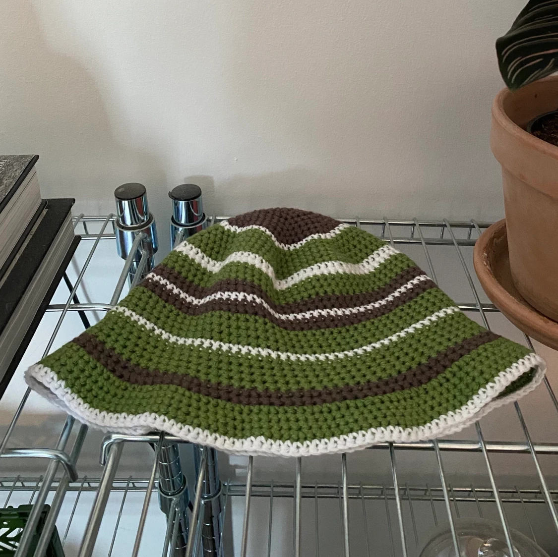 Crochet bucket/sun hat - 90