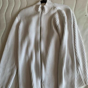  - Weekday kofta, använd 4ggr  Nypris: 500kr