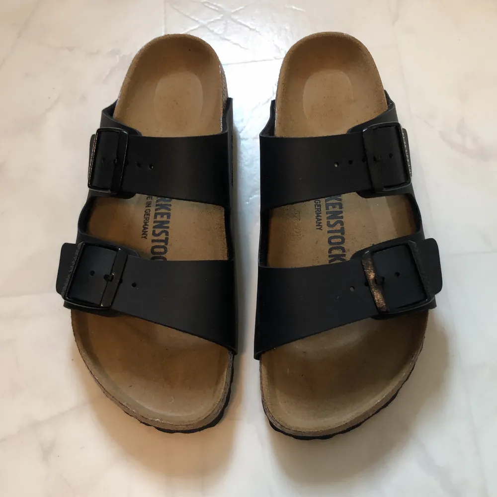 Birkenstock narrow fit, new due wrong size.                                    Size 38.. Skor.