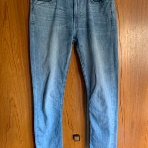 East & West Jeans, Cropped fit - Storlek W30/L30.  Cond: 7/10