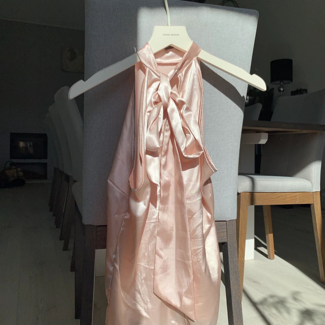 Satin halternecktop - 90