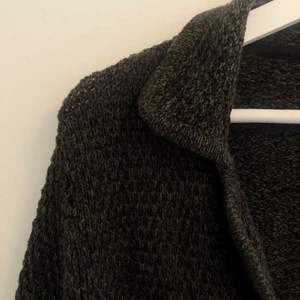 Mysig kofta  - Mysig kofta från Prêt!🌻 Inte sticksig eller så, bara superhärlig✨ Buda/pruta/ställ frågor i kommmentarena🌟