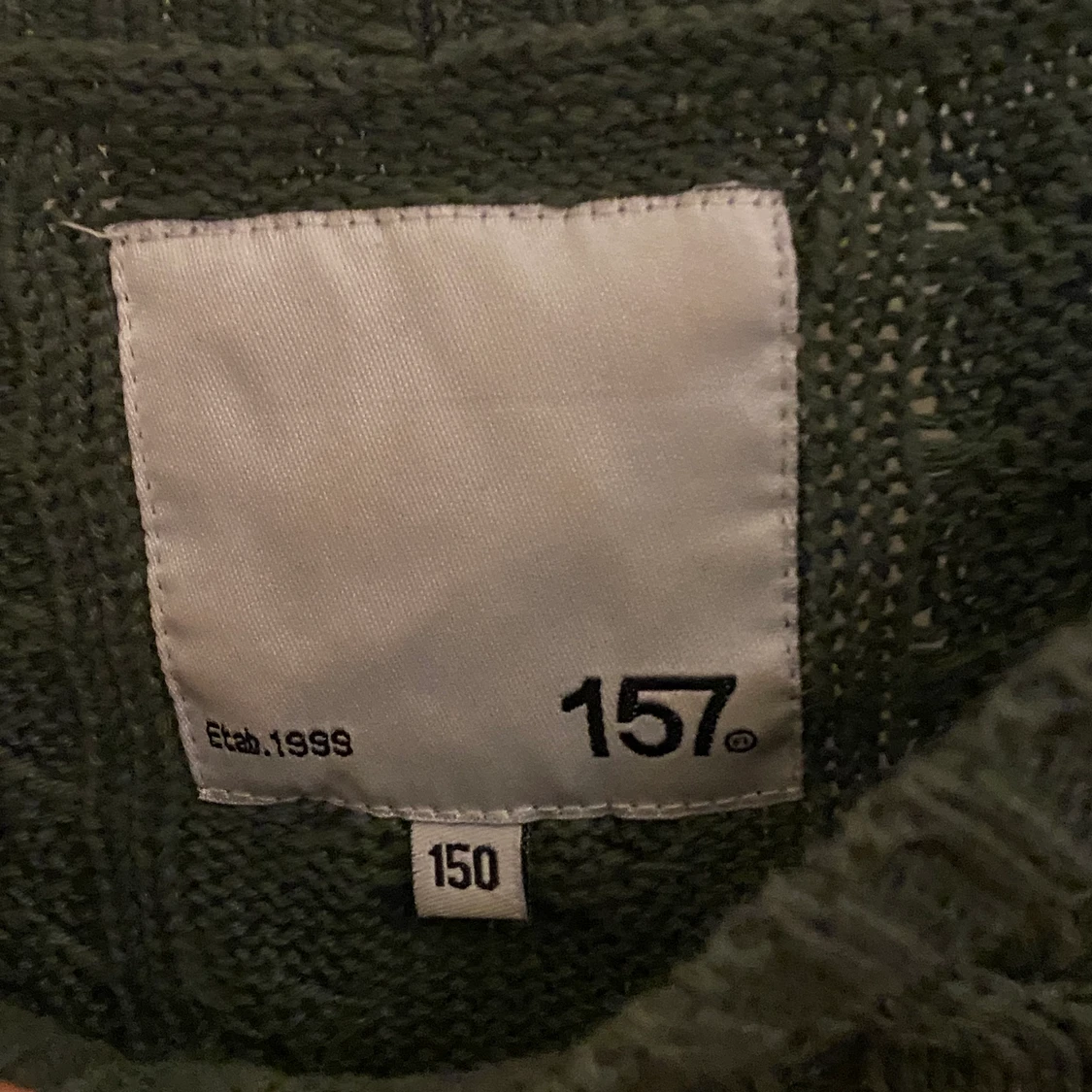 En grön tröja från lager 157!  - 91