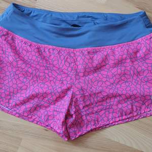 Fina rosa/gråblå running shorts Nike Dry fit Storlek M Modell kort
