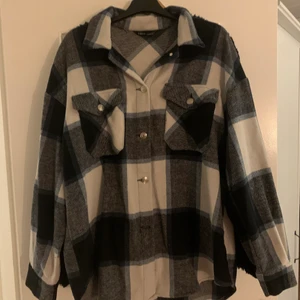 Jacka  - Jacka från SHEIN, strl M. 